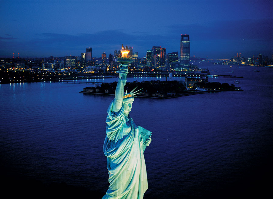 Statue-Liberty-AmericasWonders900.jpg