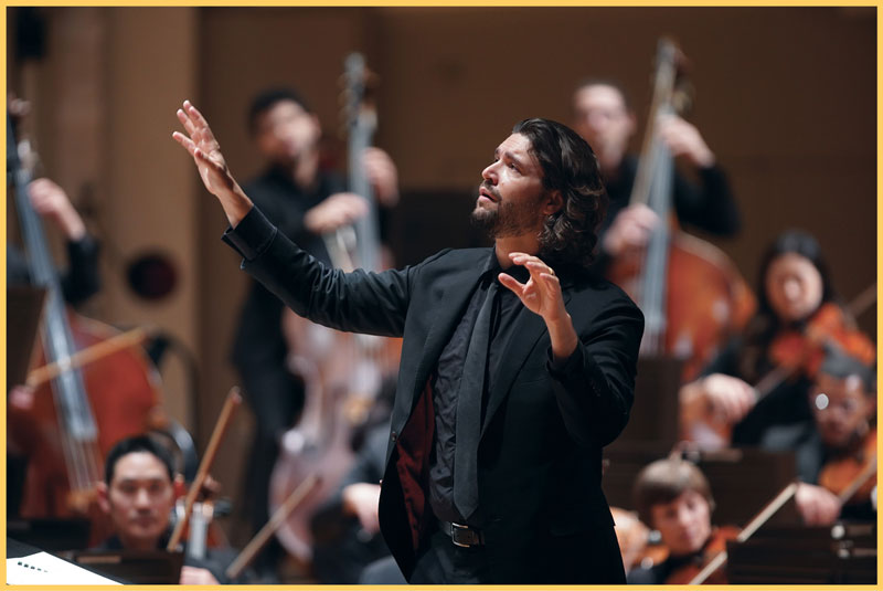 Christian Reif conducts the Cincinnati Symphony Orchestra in Shostakovich’s Fifth Symphony in April 2023.