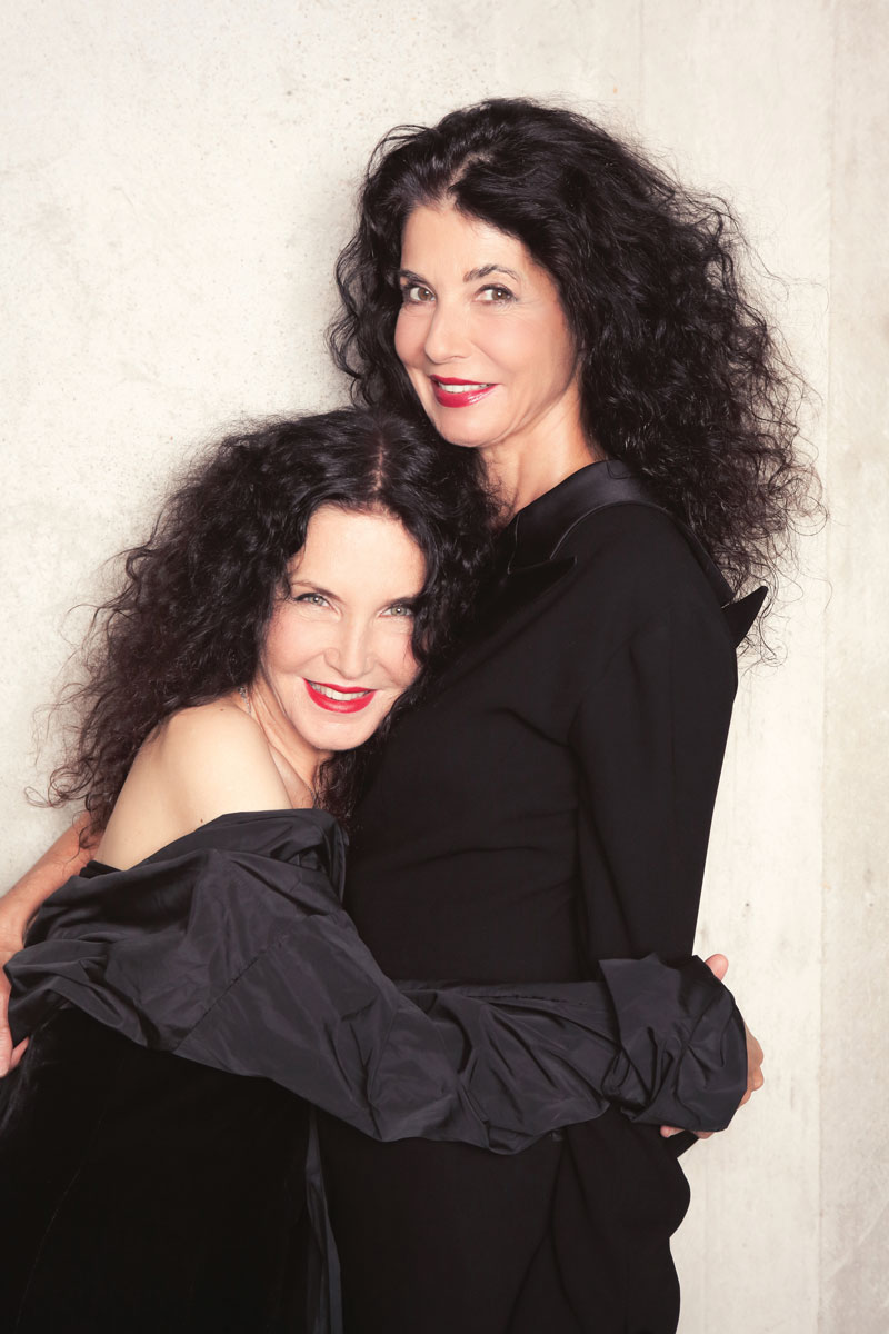 Labeque-Sisters-800x1200i.jpg